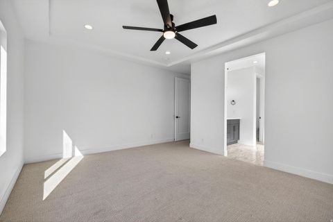 Tiny photo for 1418 E HAYROCKS DR S, Saint George, UT 84790 (MLS # 2134227)