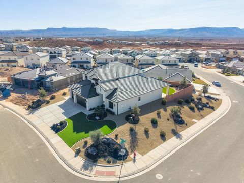 Tiny photo for 1418 E HAYROCKS DR S, Saint George, UT 84790 (MLS # 2134227)