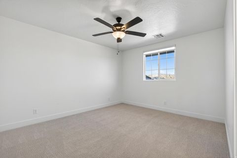 Tiny photo for 1418 E HAYROCKS DR S, Saint George, UT 84790 (MLS # 2134227)