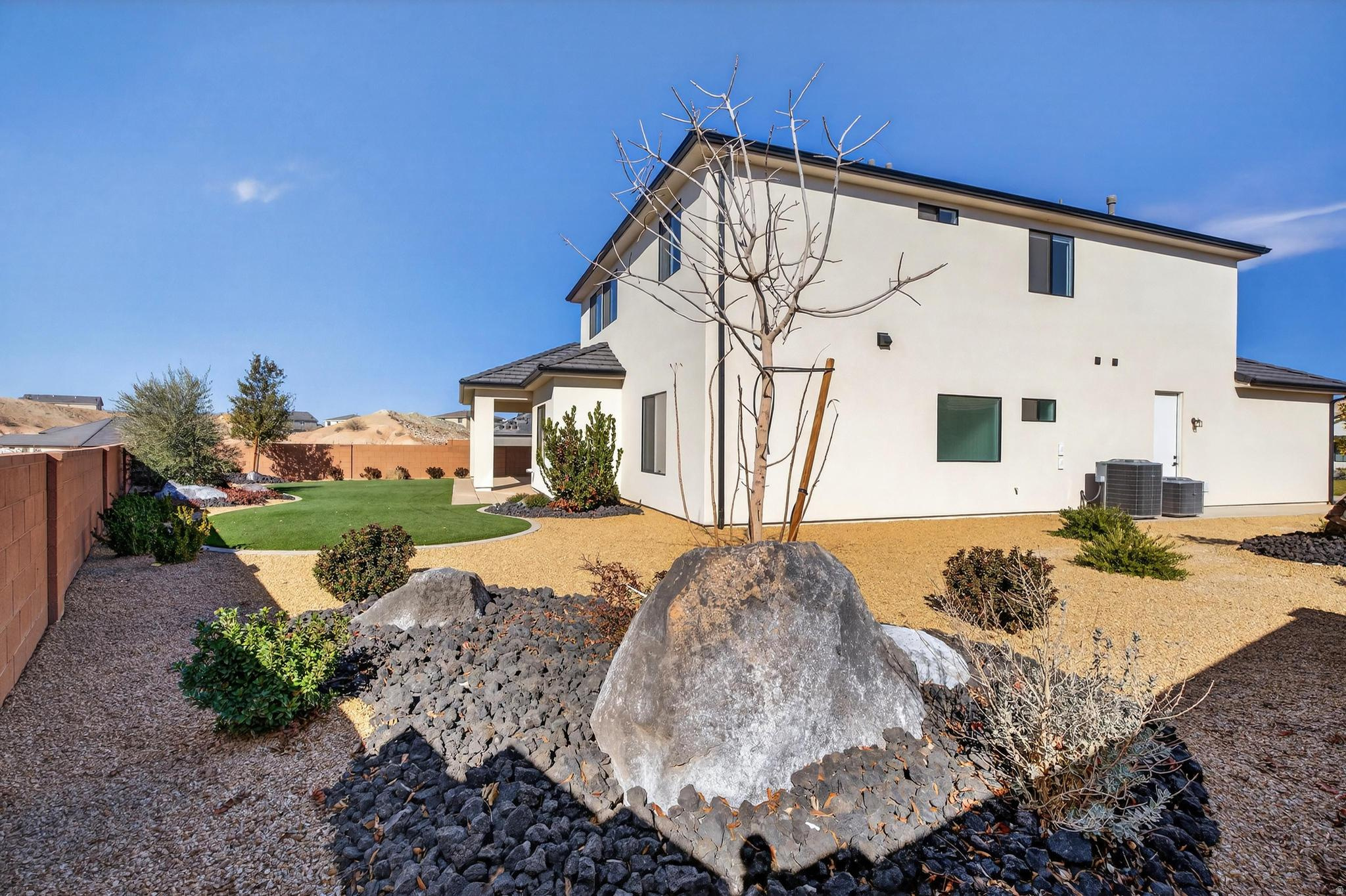 WHITE CANYON - Residential