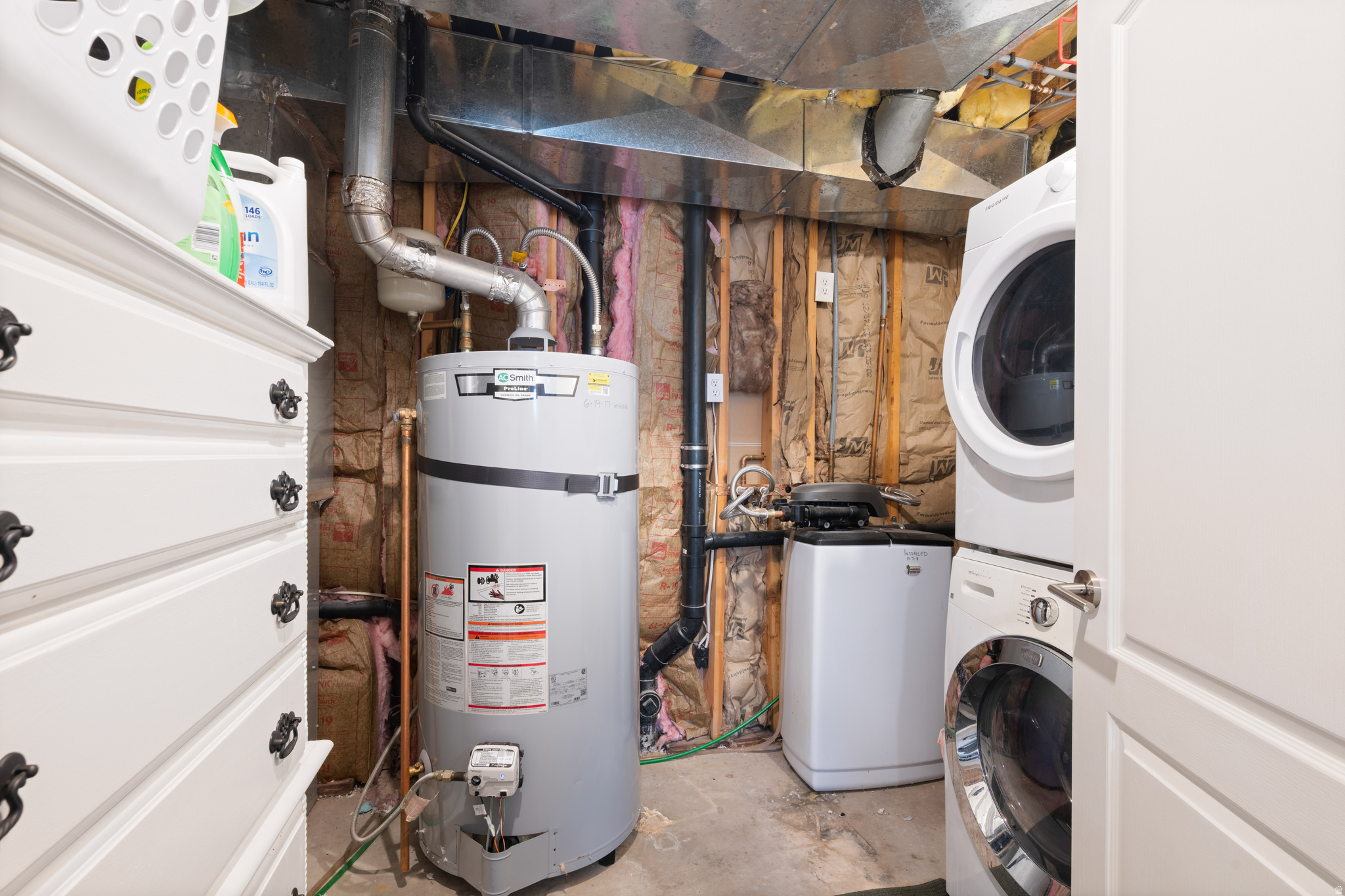 COUNTRY LANE EST - Residential