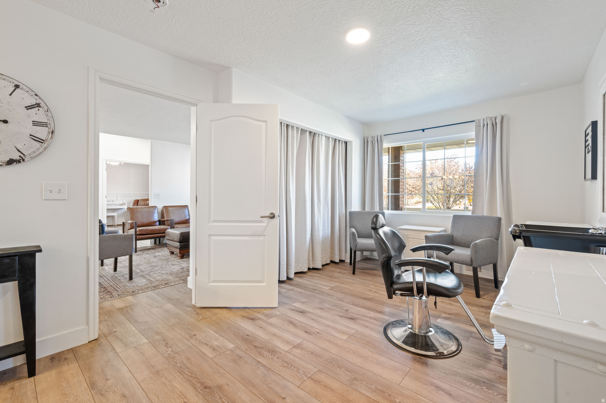 COUNTRY LANE EST - Residential