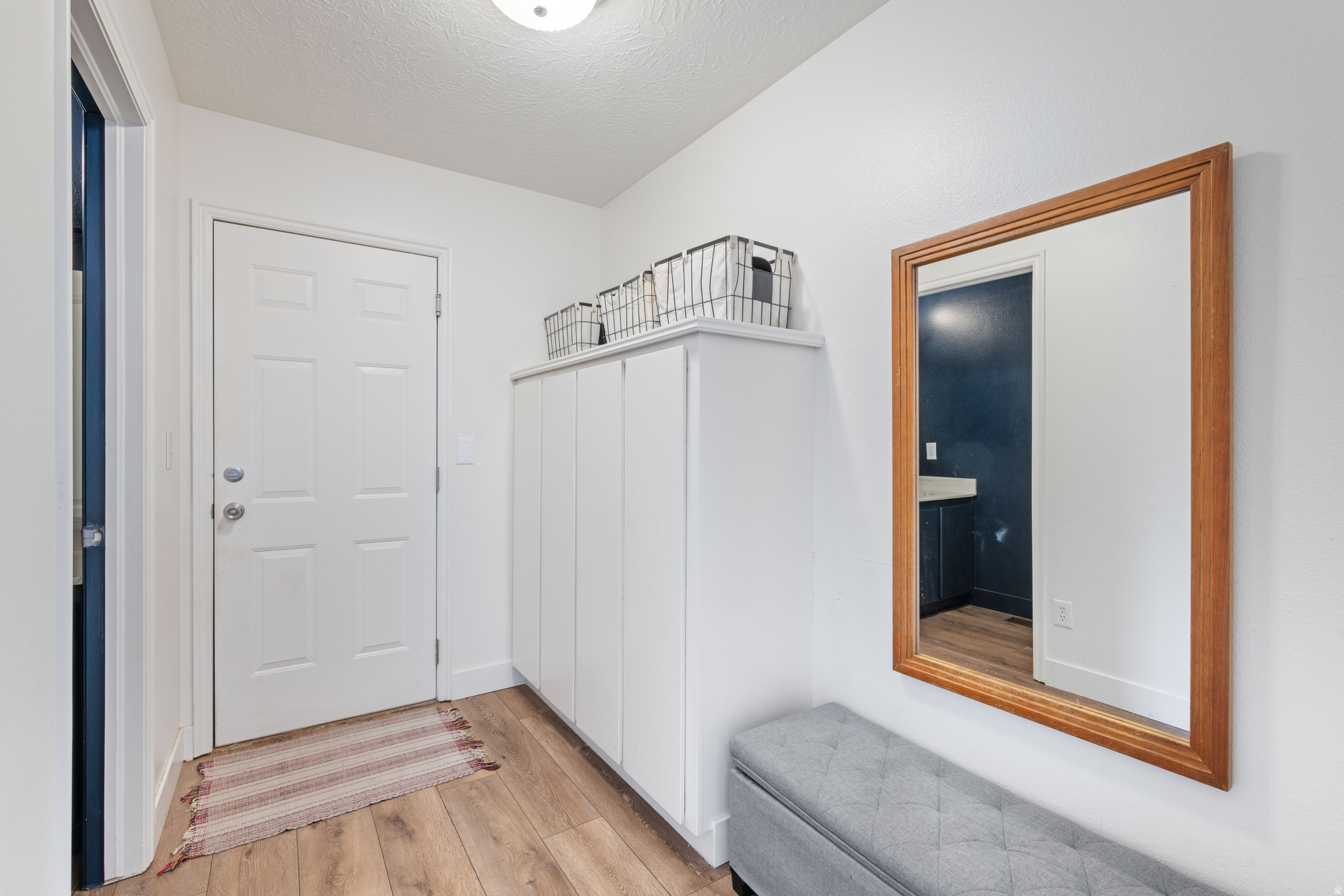 COUNTRY LANE EST - Residential