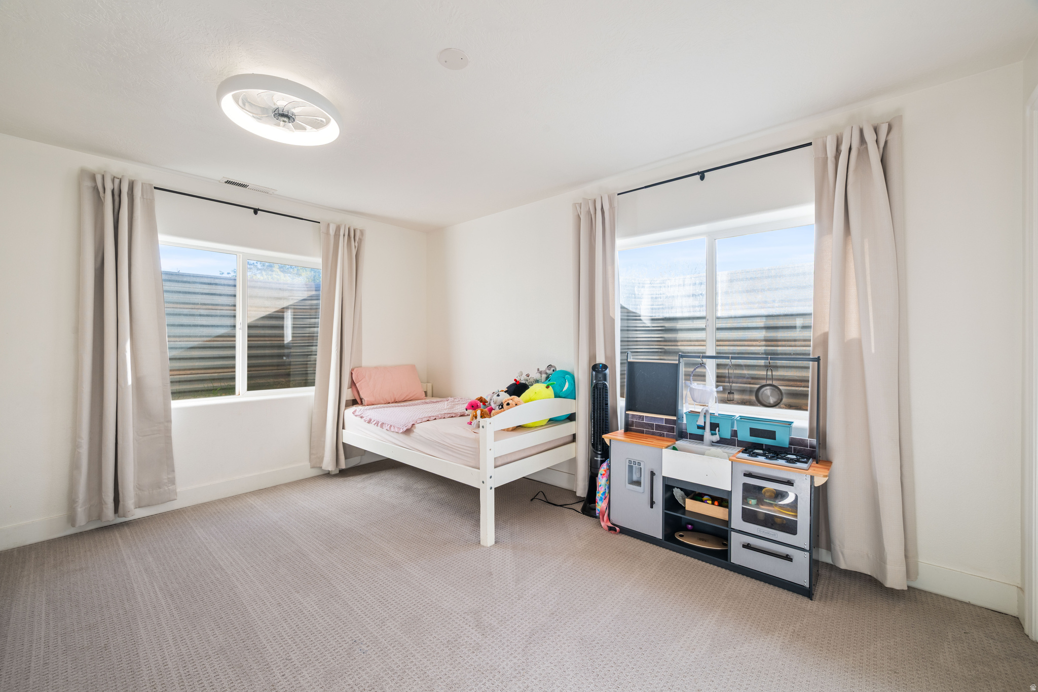 COUNTRY LANE EST - Residential