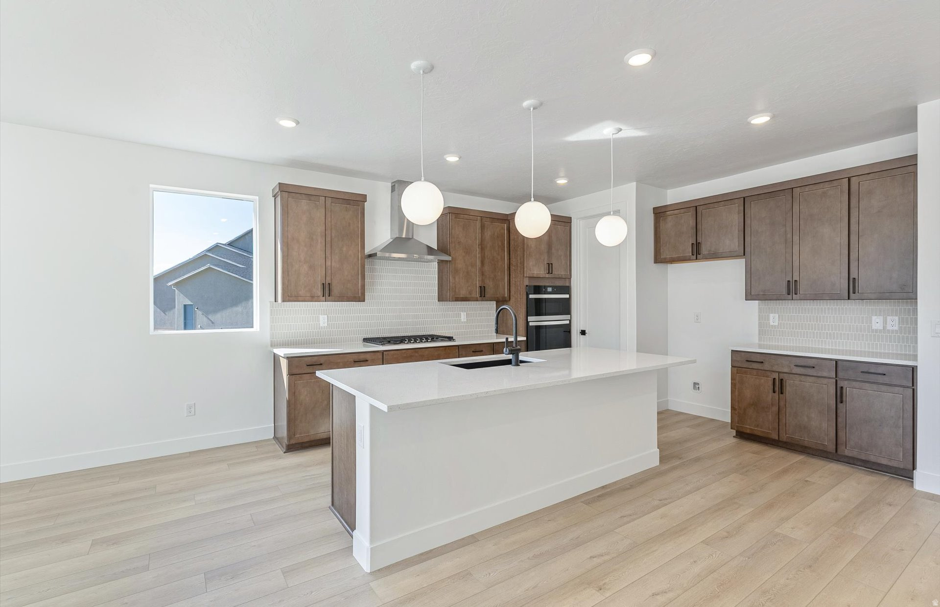 VALLEY VIEW - Residential