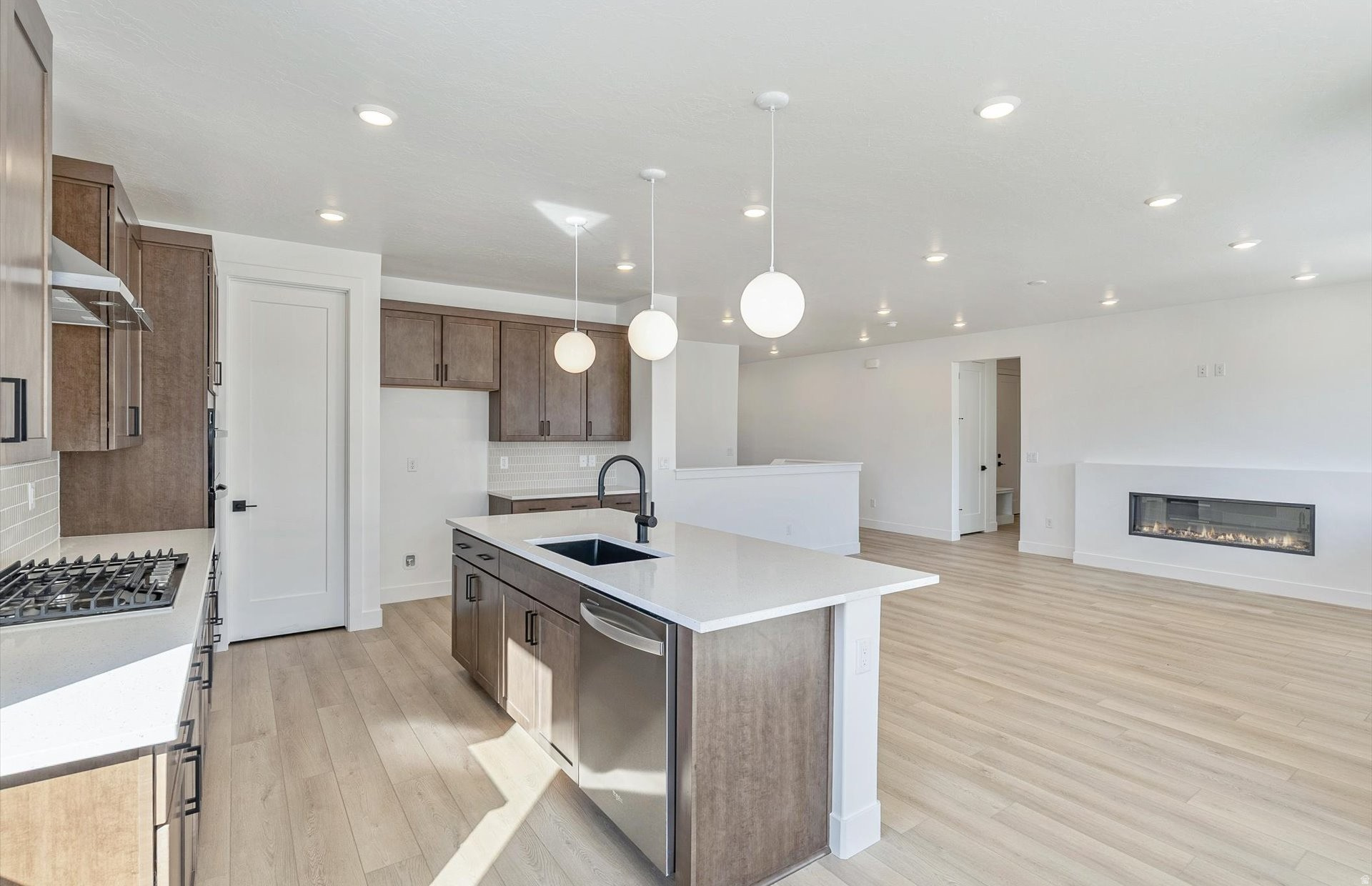 VALLEY VIEW - Residential