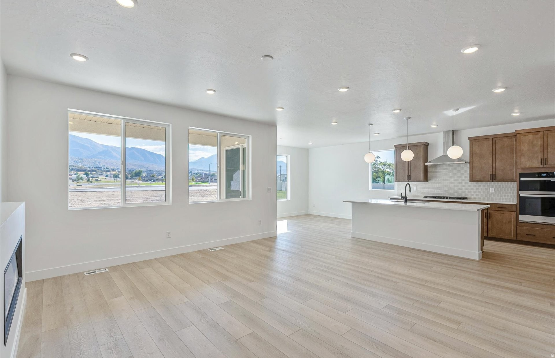 VALLEY VIEW - Residential