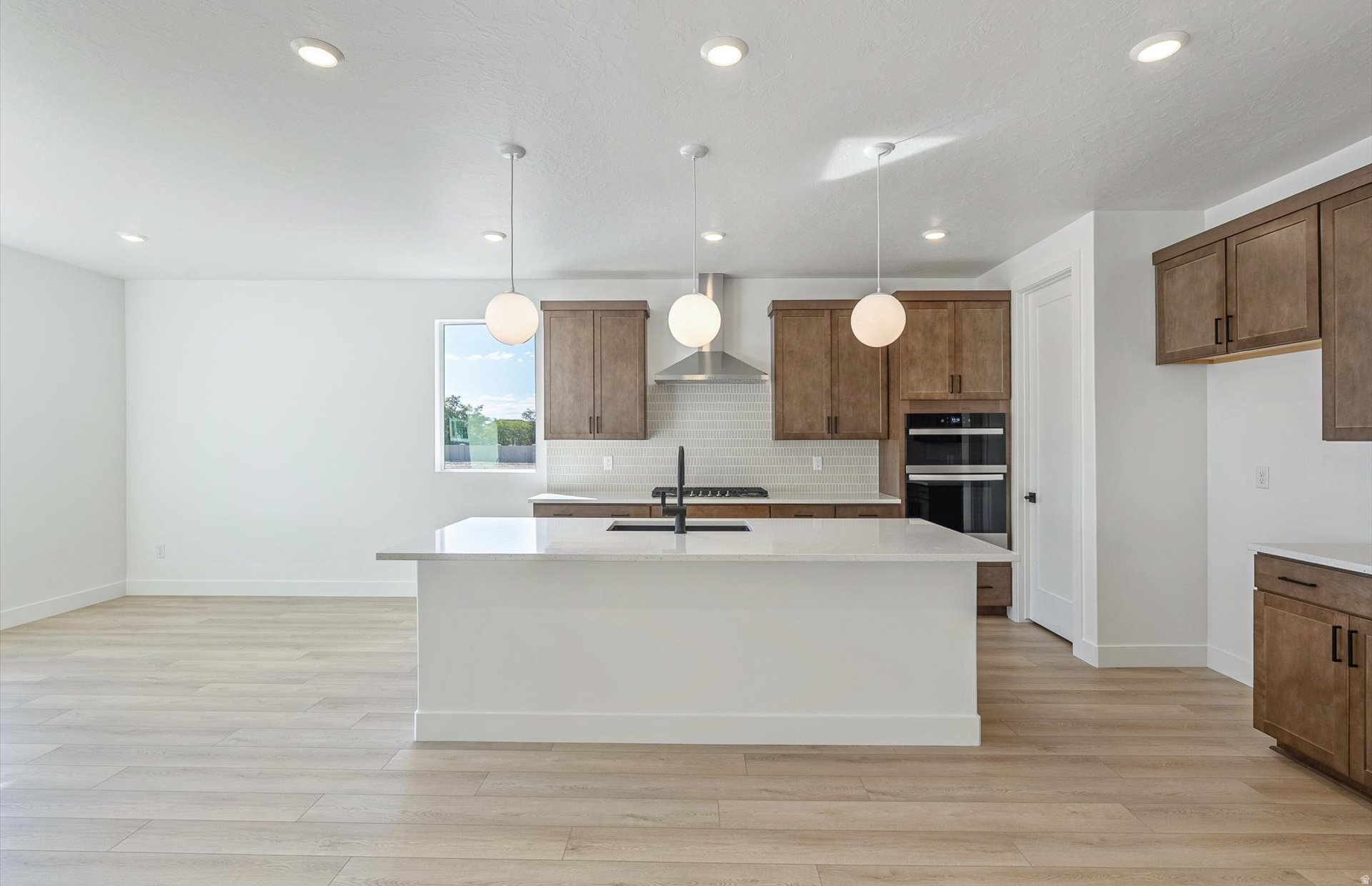 VALLEY VIEW - Residential