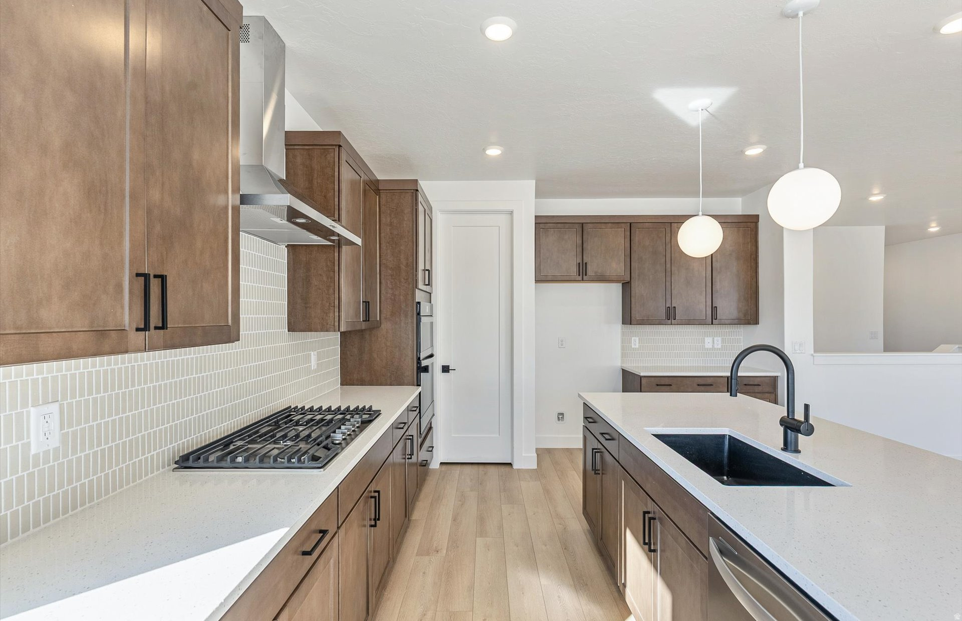 VALLEY VIEW - Residential