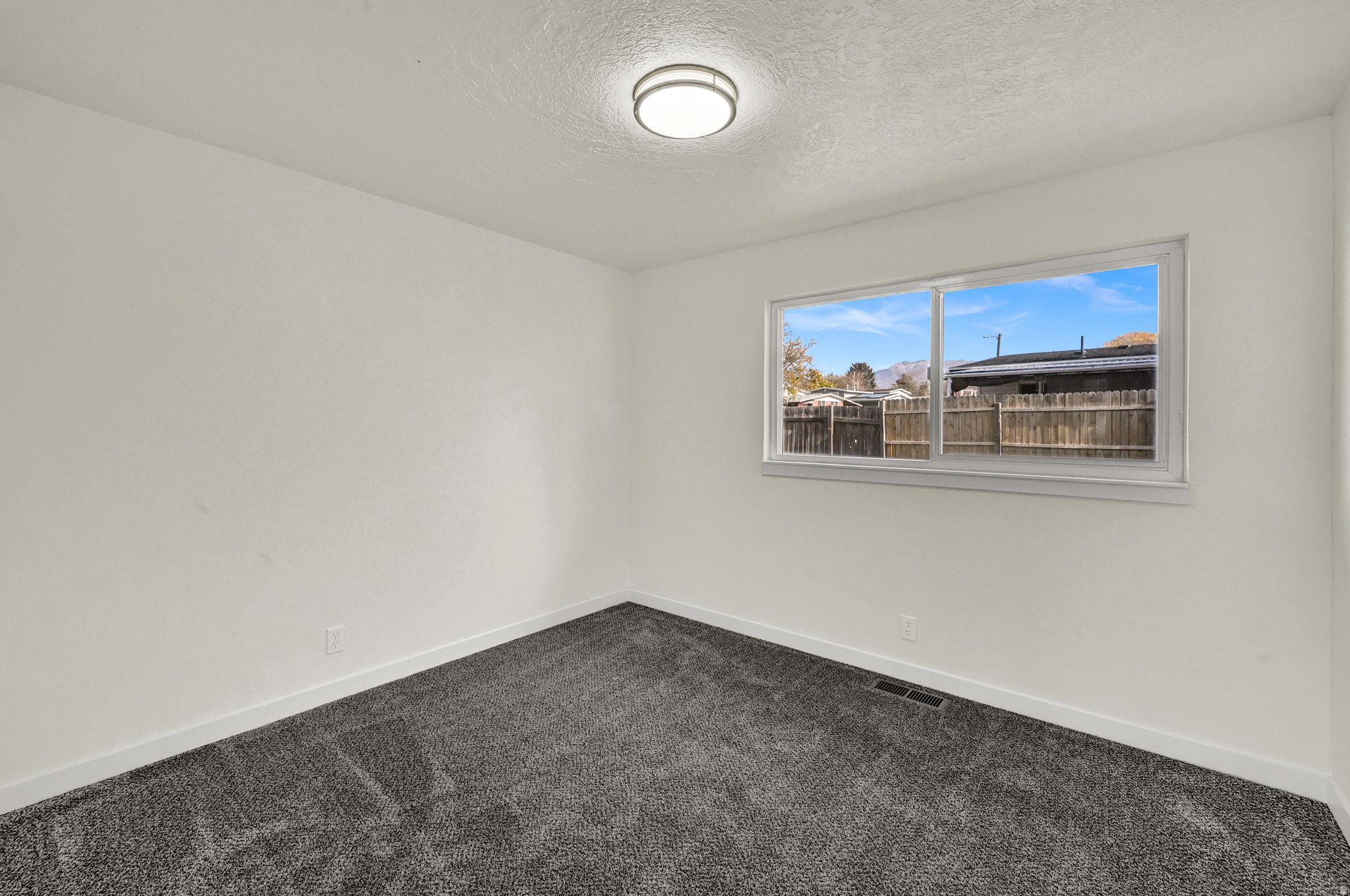 ROI DELL SUBDIVISION NO 2 - Residential