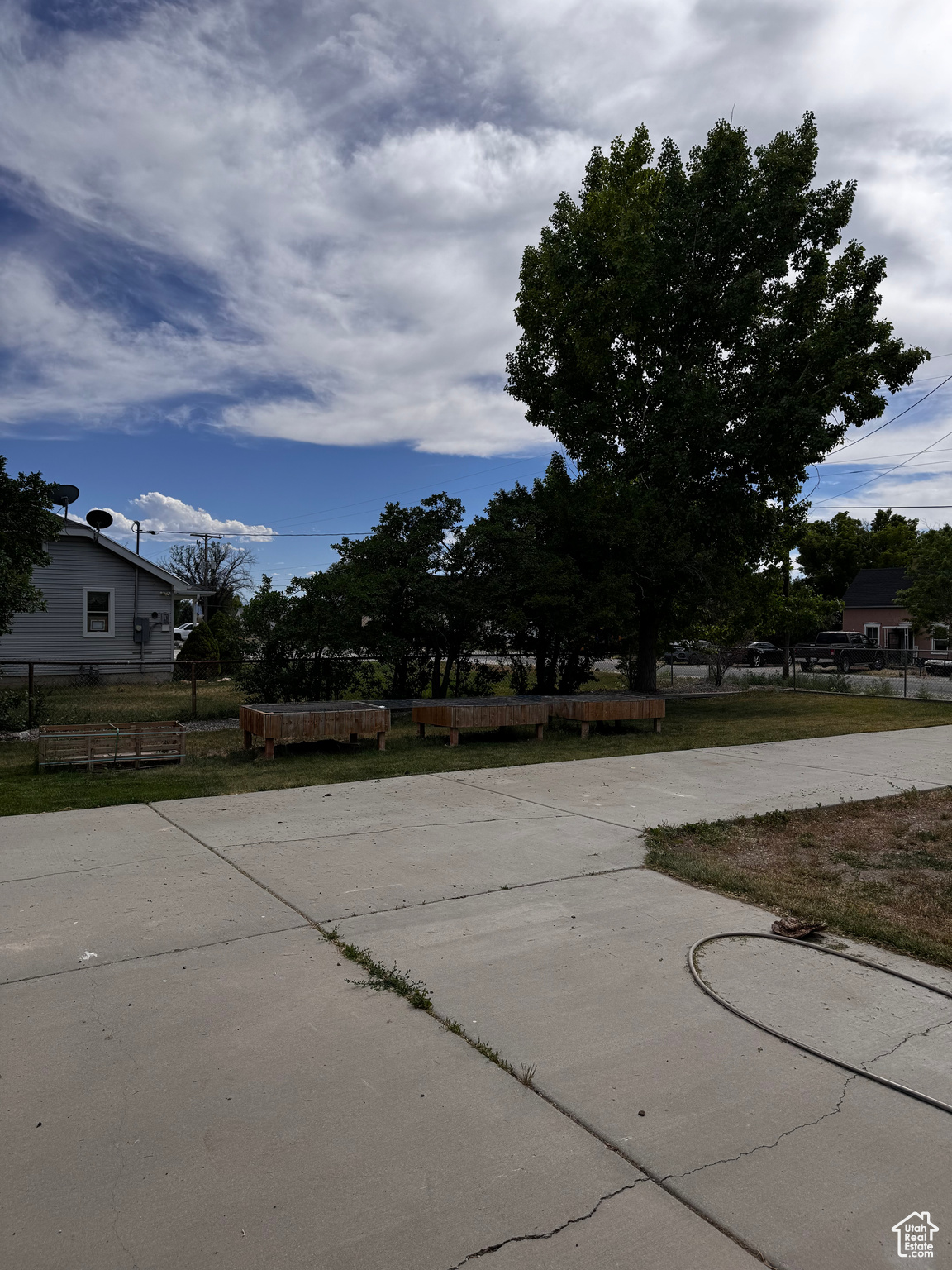 ROAD TAYLOR - Residential