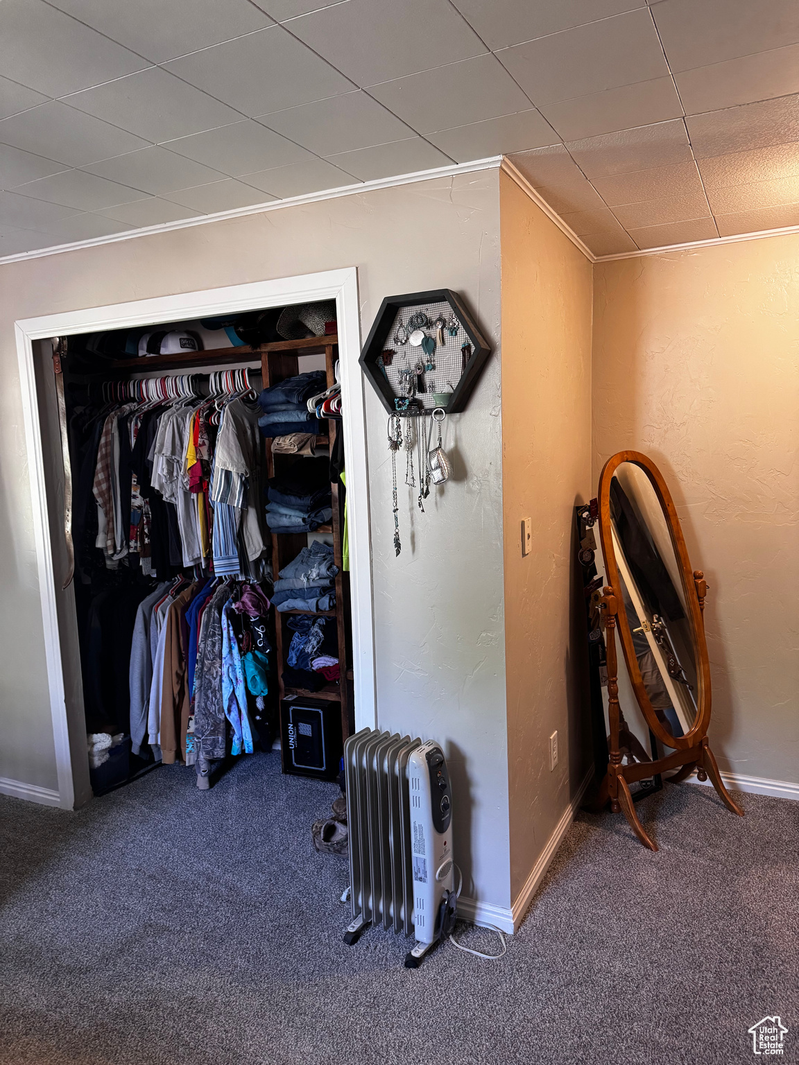 ROAD TAYLOR - Residential