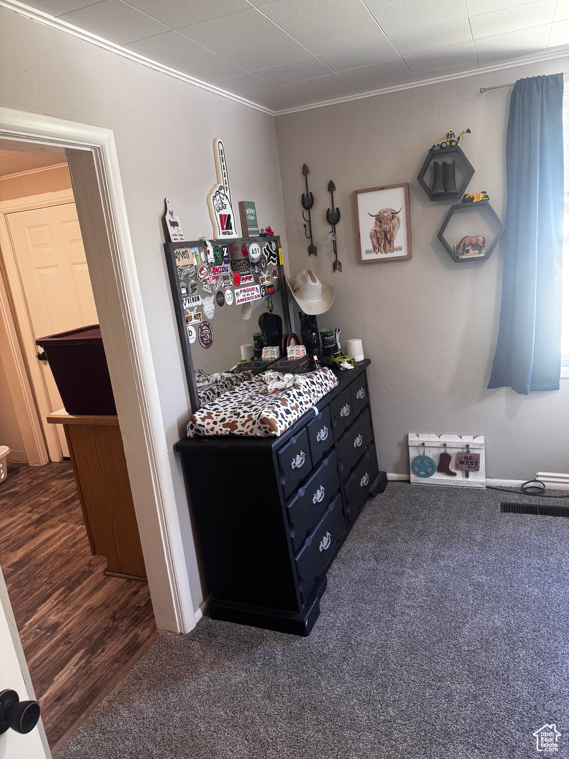 ROAD TAYLOR - Residential