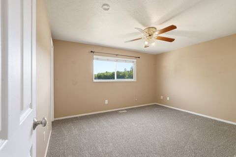 Tiny photo for 508 W 2700 S, Syracuse, UT 84075 (MLS # 2166711)