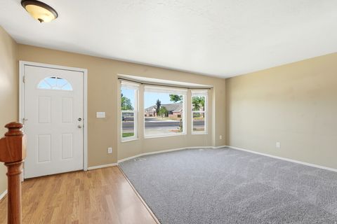 Tiny photo for 508 W 2700 S, Syracuse, UT 84075 (MLS # 2166711)