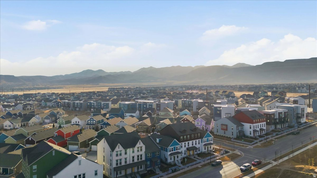 KENNECOTT DAYBREAK V - Residential