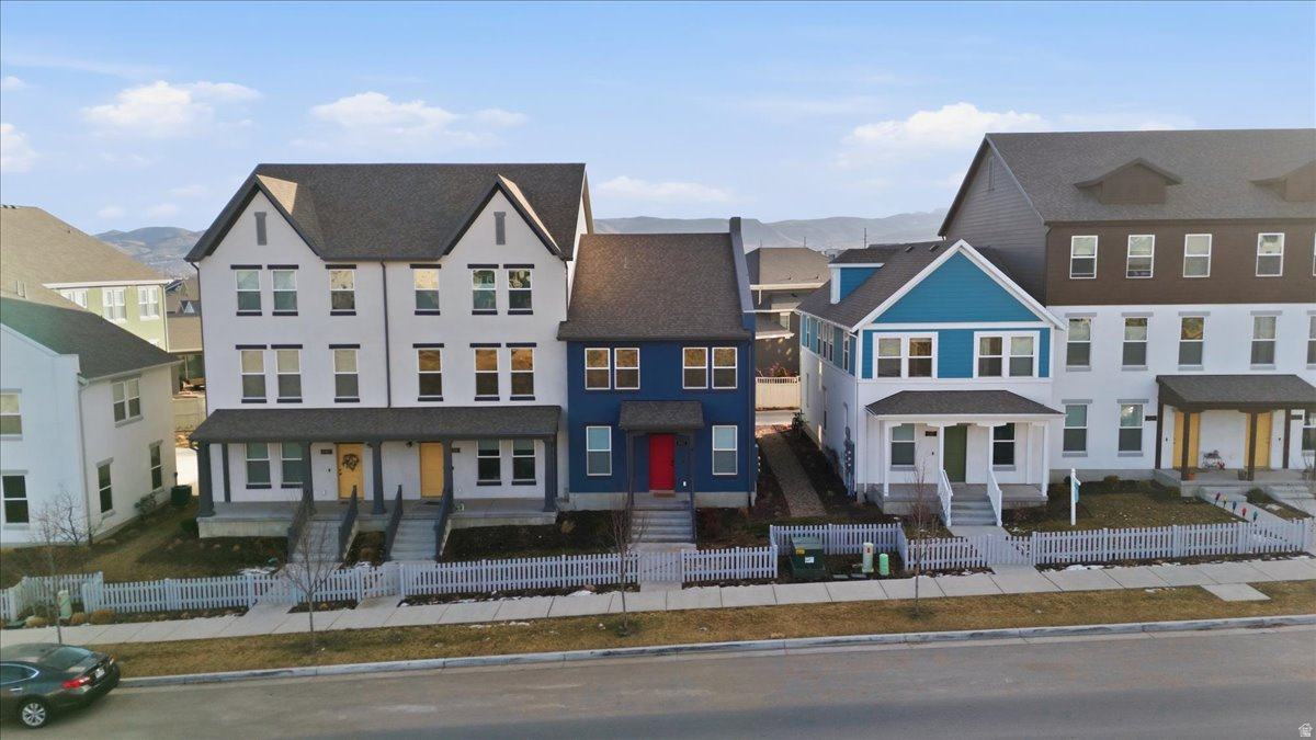 KENNECOTT DAYBREAK V - Residential