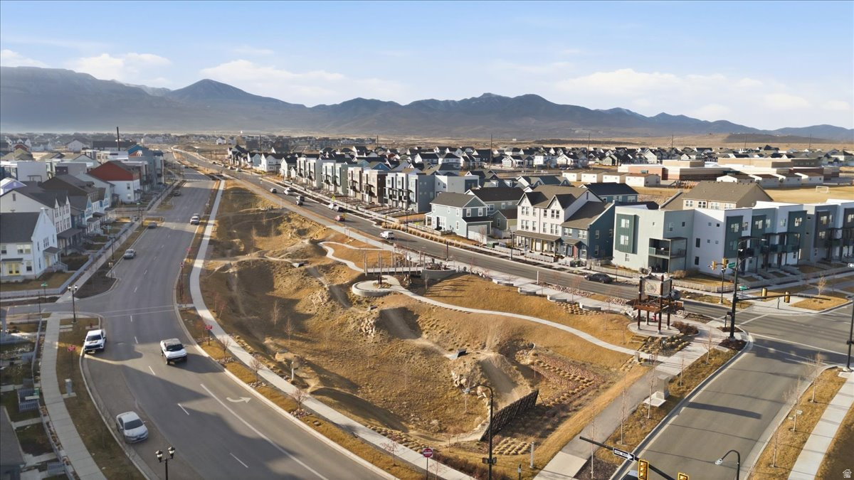 KENNECOTT DAYBREAK V - Residential