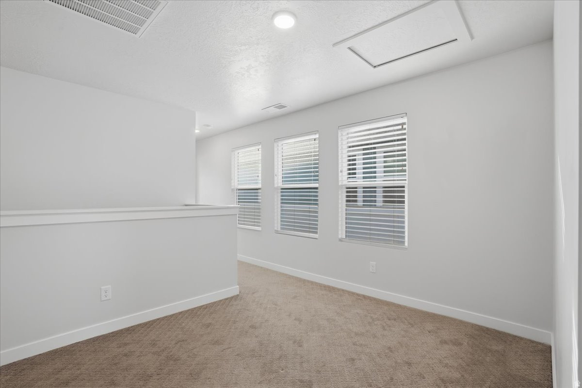 KENNECOTT DAYBREAK V - Residential