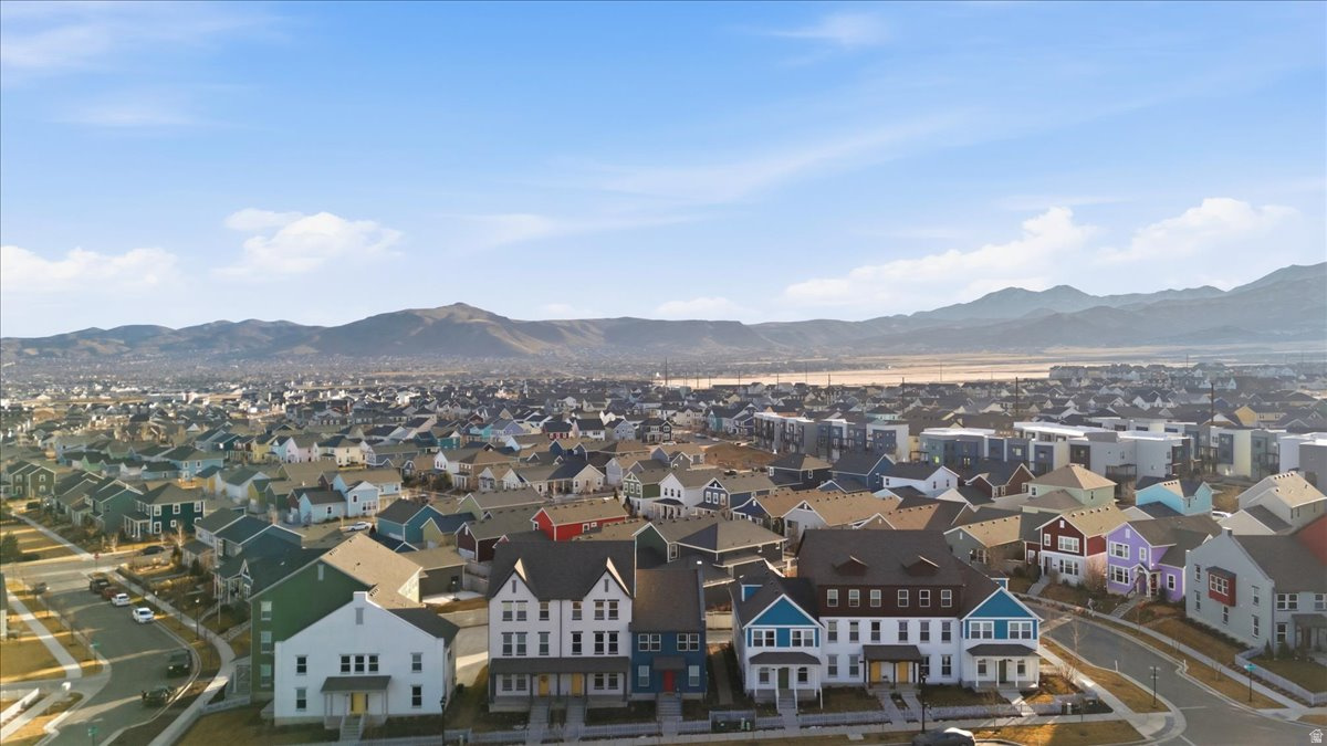 KENNECOTT DAYBREAK V - Residential