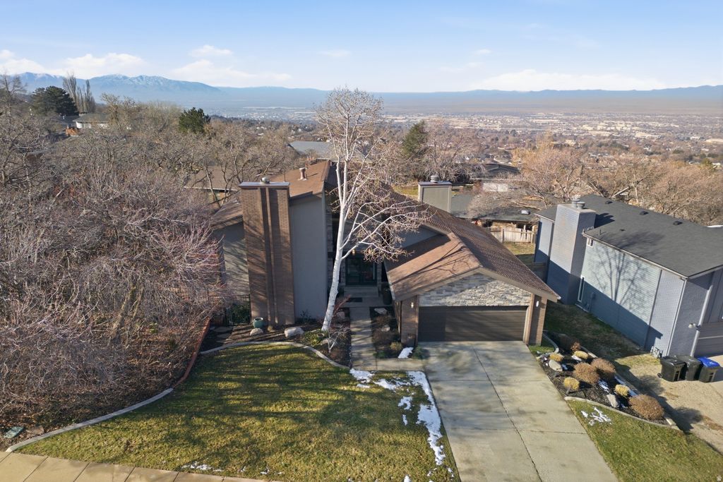 Photo of 742 E CHELSEA DR, Bountiful, UT 84010 (MLS # 2149414)