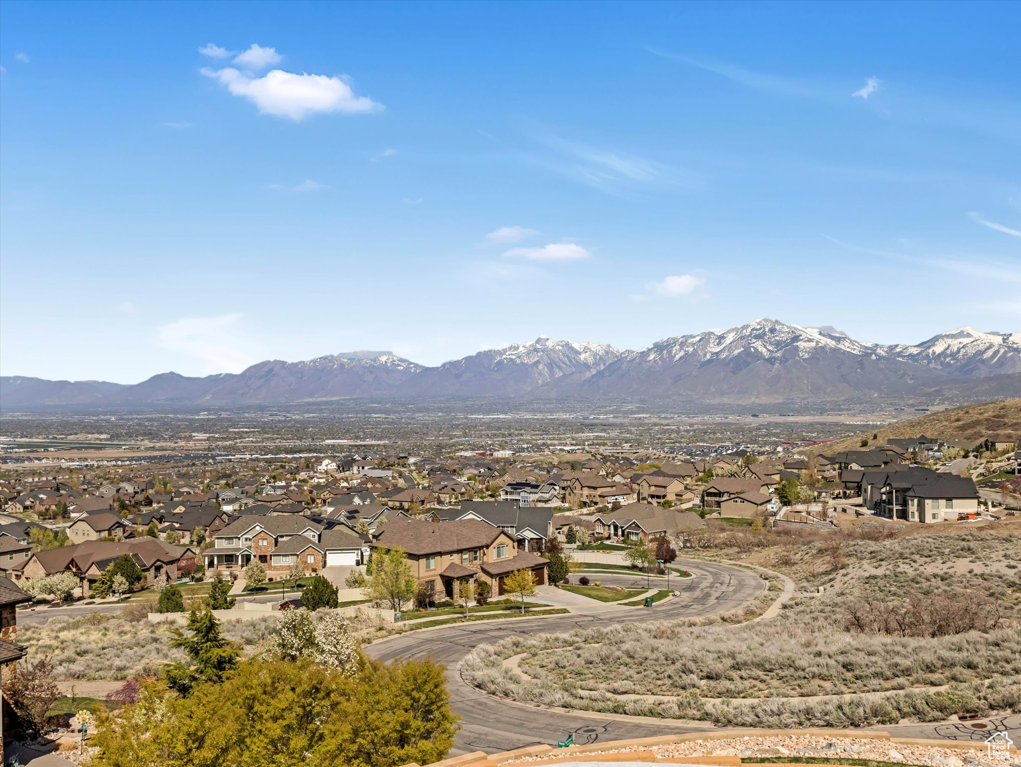 LOOKOUT RIDGE - Residential