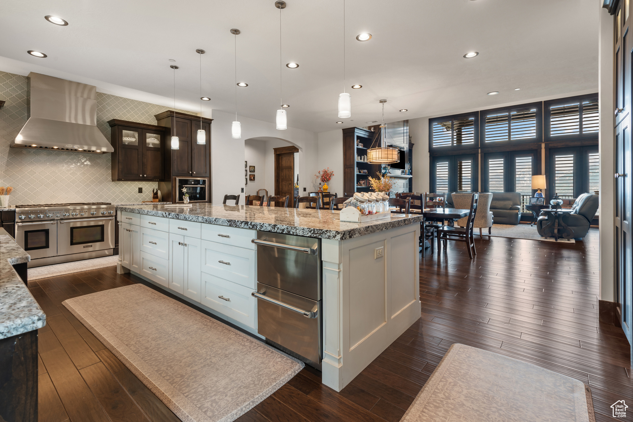 LOOKOUT RIDGE - Residential