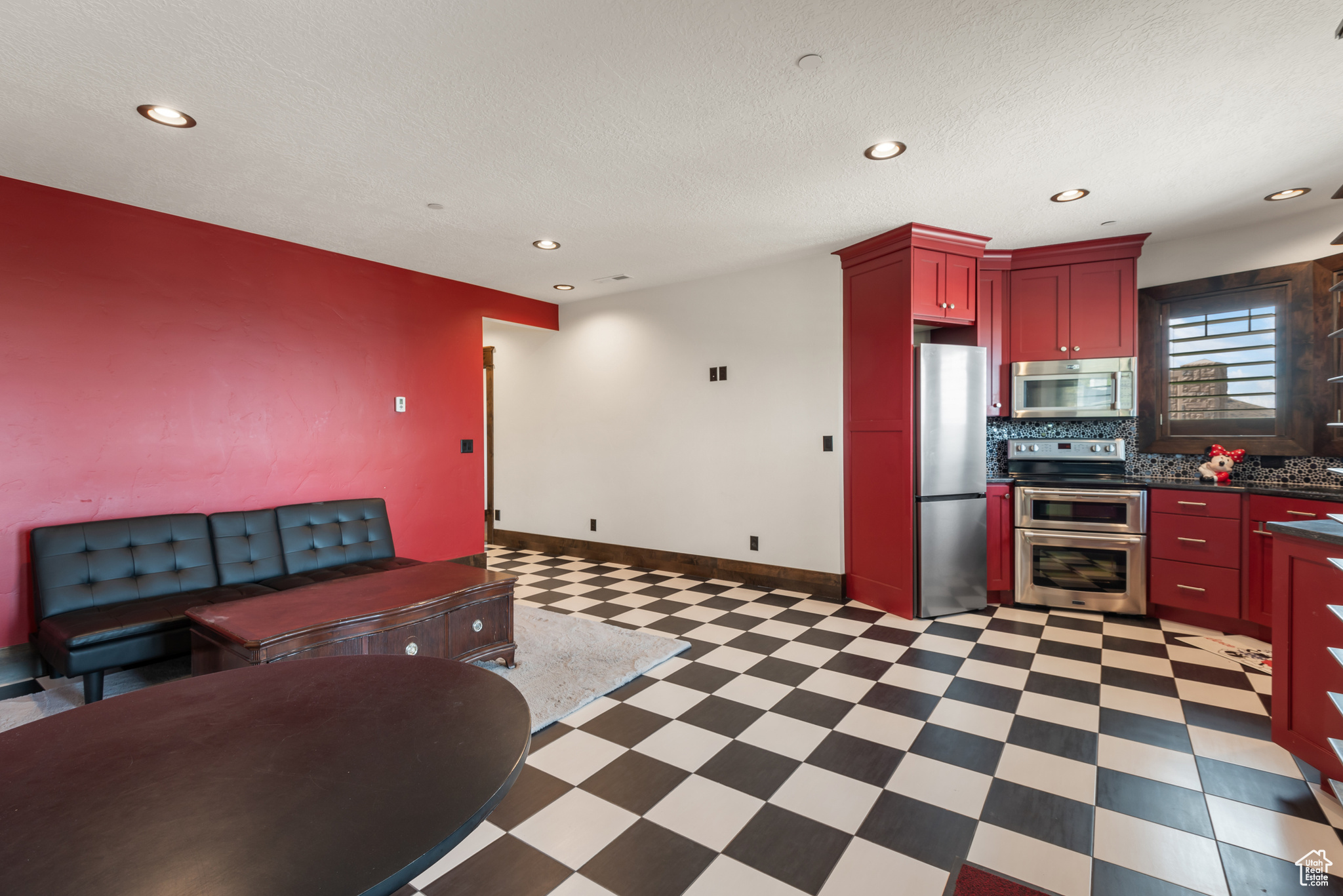 LOOKOUT RIDGE - Residential