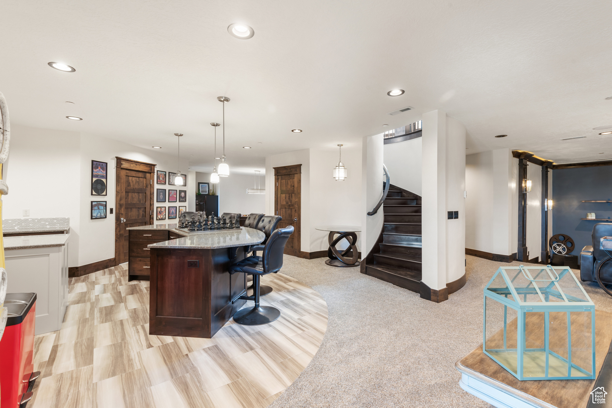 LOOKOUT RIDGE - Residential