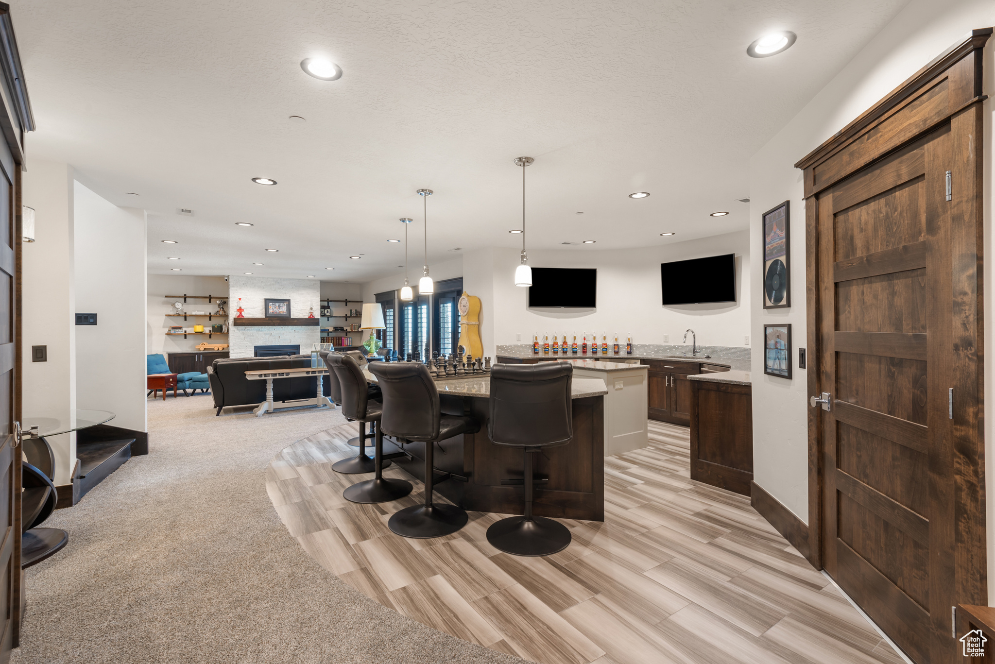 LOOKOUT RIDGE - Residential