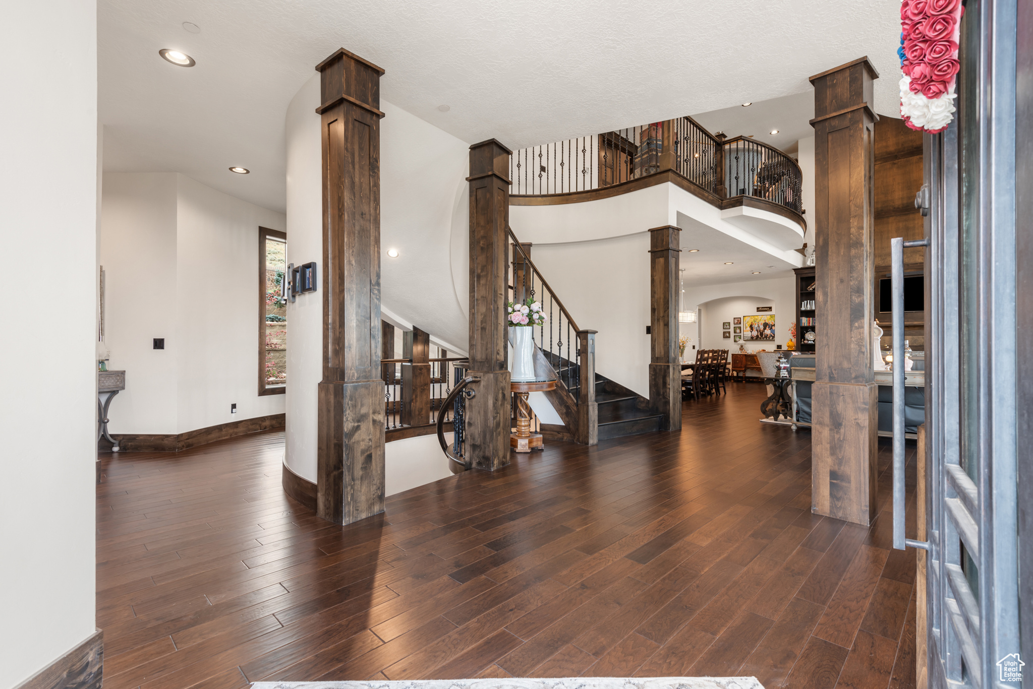LOOKOUT RIDGE - Residential
