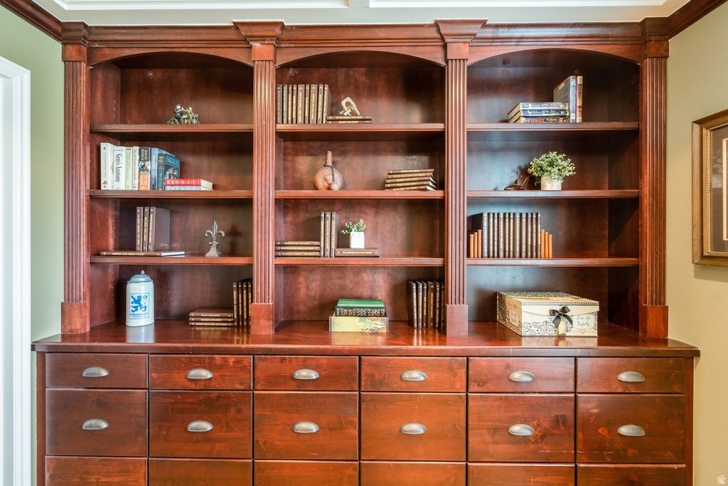 SUNNY CIRCLE - Residential