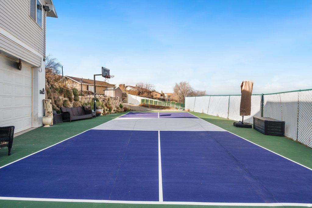 SUNNY CIRCLE - Residential