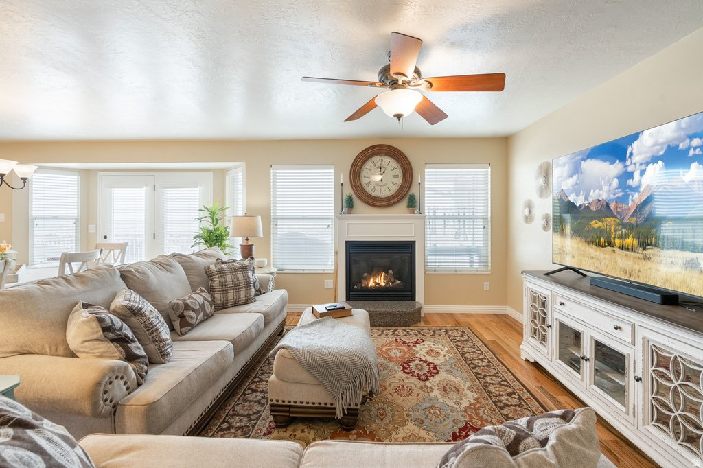 SUNNY CIRCLE - Residential