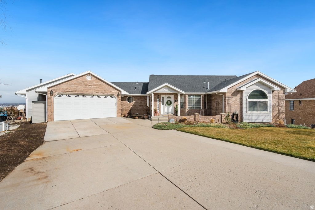 SUNNY CIRCLE - Residential