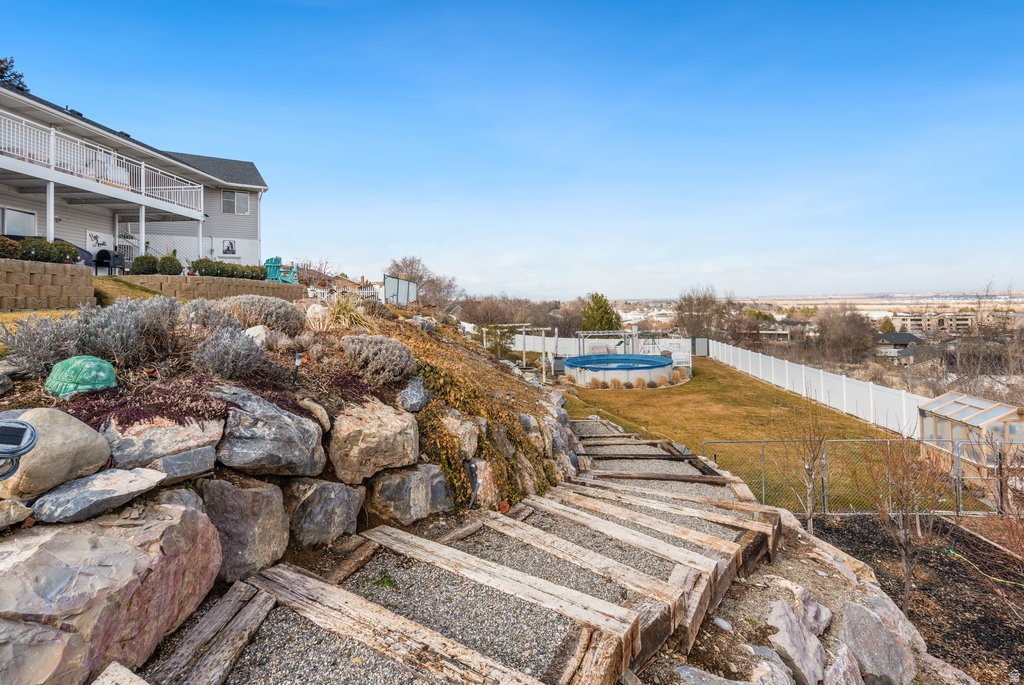 SUNNY CIRCLE - Residential