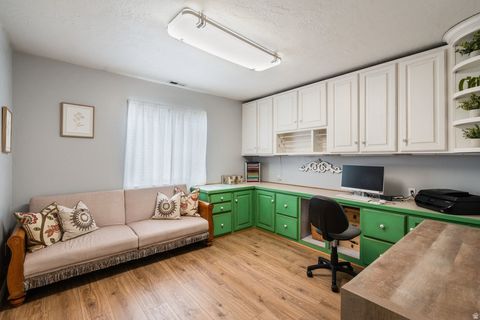 Tiny photo for 373 S SUNNY HILL CIR, Payson, UT 84651 (MLS # 2137787)