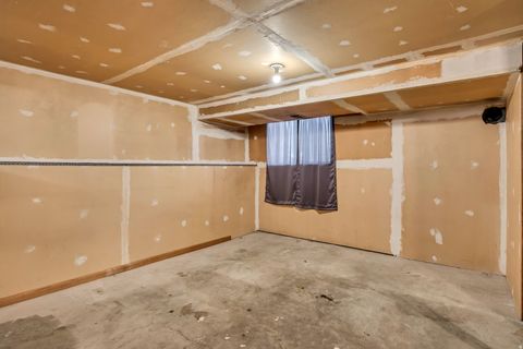 Tiny photo for 1963 S LAKE ST, Salt Lake City, UT 84105 (MLS # 2121619)