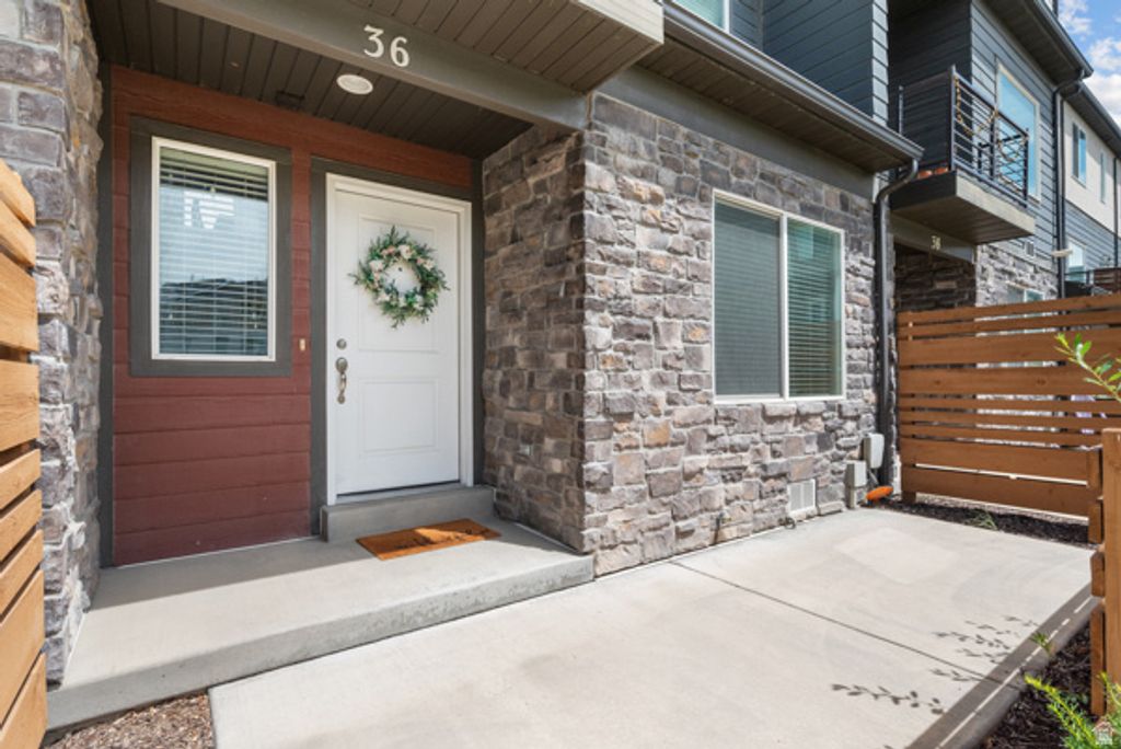 Photo of 36 S 1700 W, Pleasant Grove, UT 84062 (MLS # 2166410)