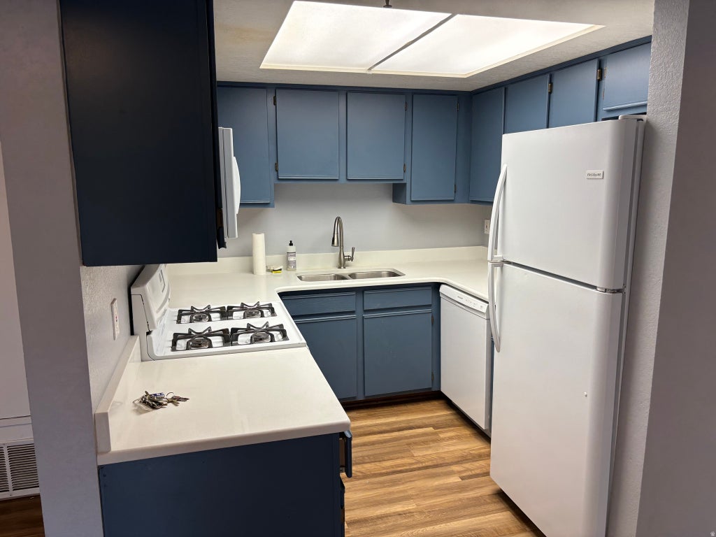 Photo of 525 S 900 E #B5, Salt Lake City, UT 84102 (MLS # 2177940)