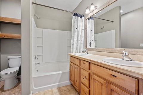 Tiny photo for 1414 W 50 N, Pleasant Grove, UT 84062 (MLS # 2140610)