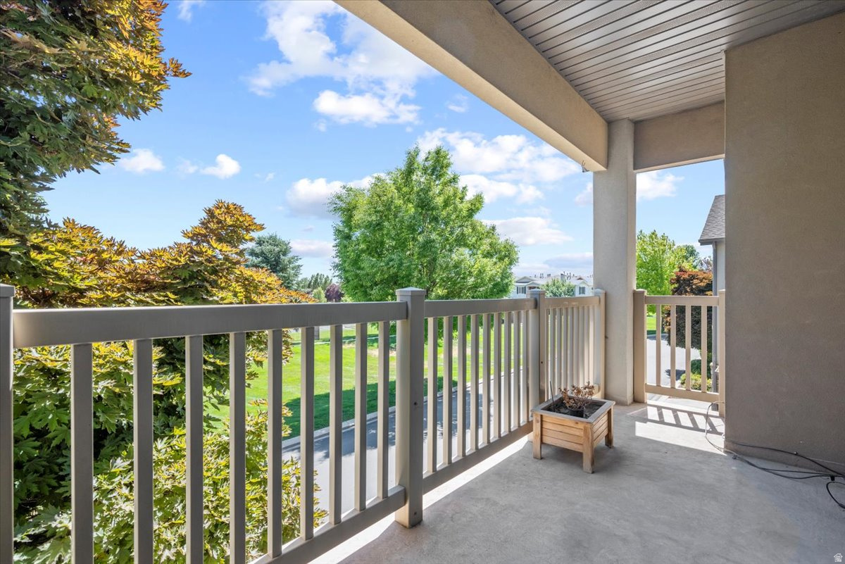 PEMBERLEY @ ROBINSONS GROVE CONDO - Residential