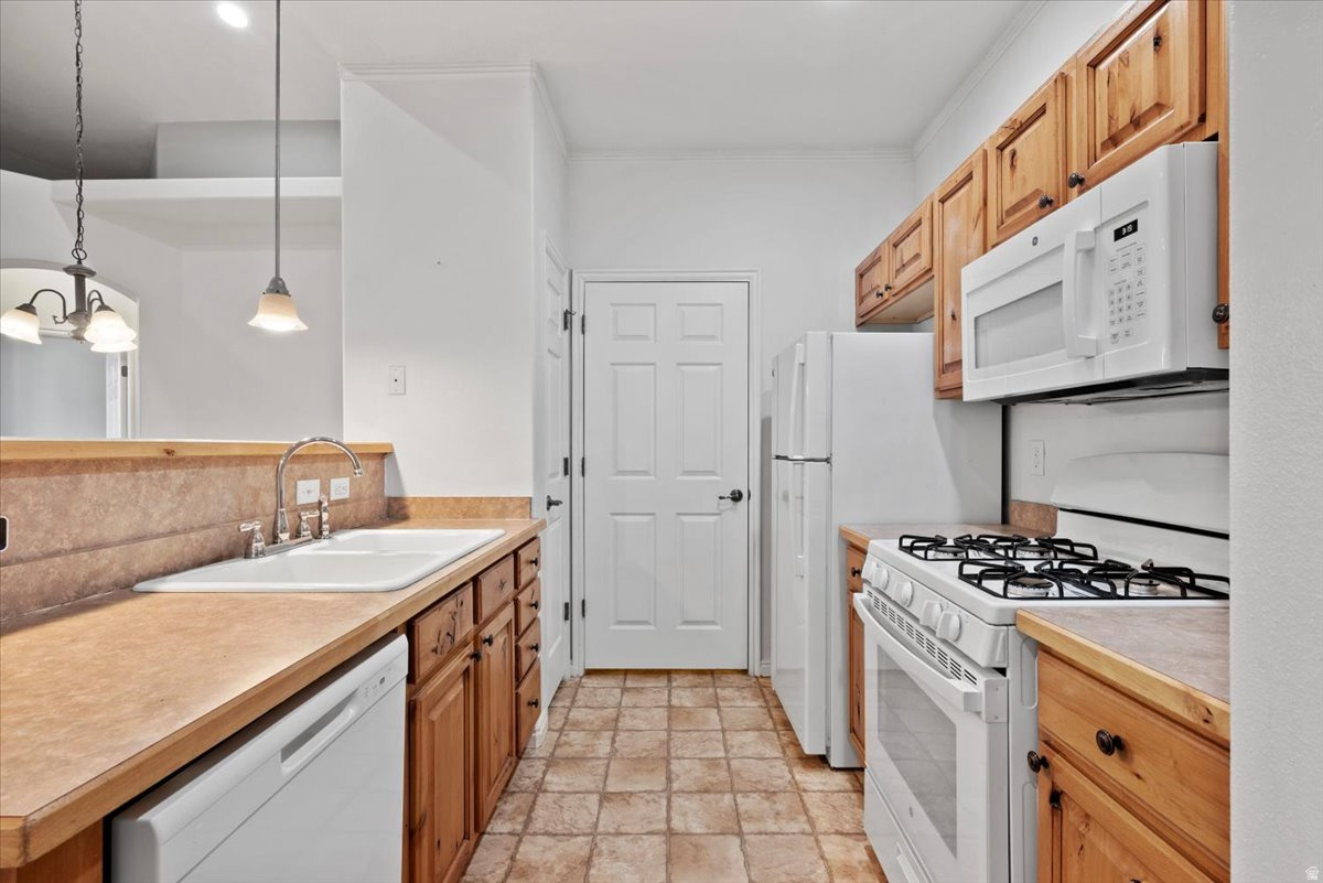 PEMBERLEY @ ROBINSONS GROVE CONDO - Residential