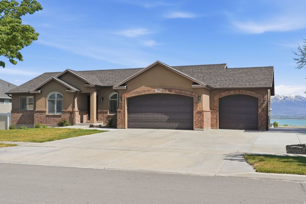Photo of 2486 S ASTER WAY, Saratoga Springs, UT 84045 (MLS # 2149796)