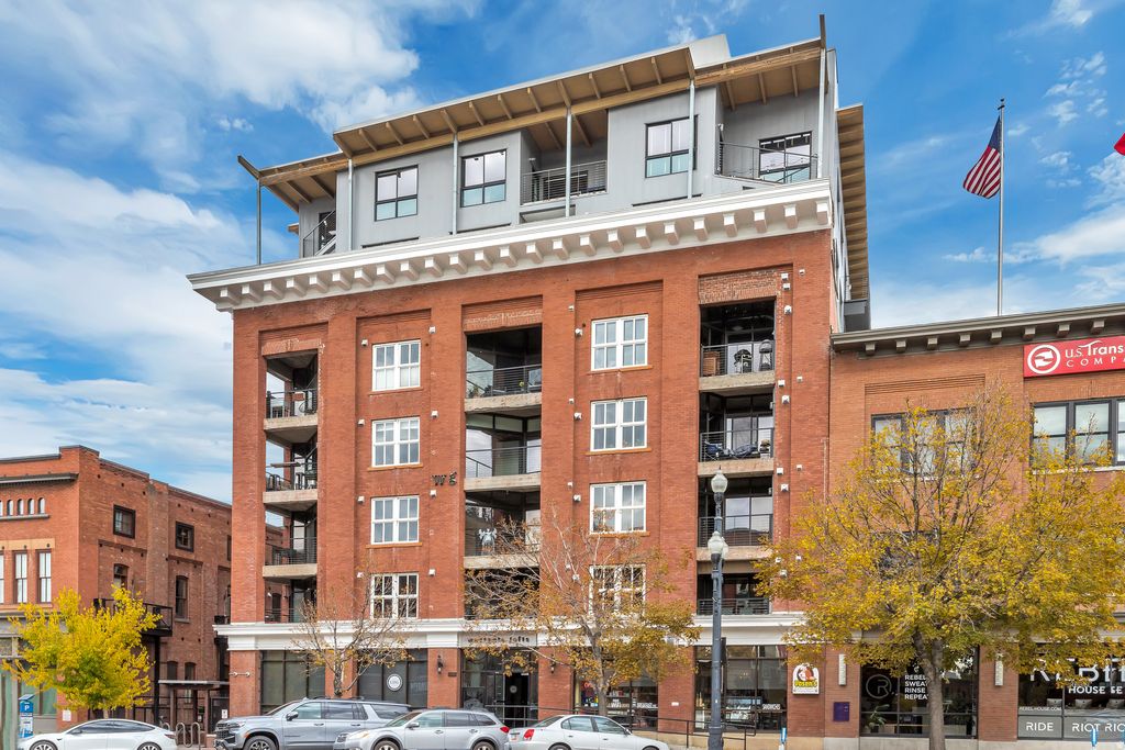 Photo of 328 W 200 S #304, Salt Lake City, UT 84101 (MLS # 2160537)