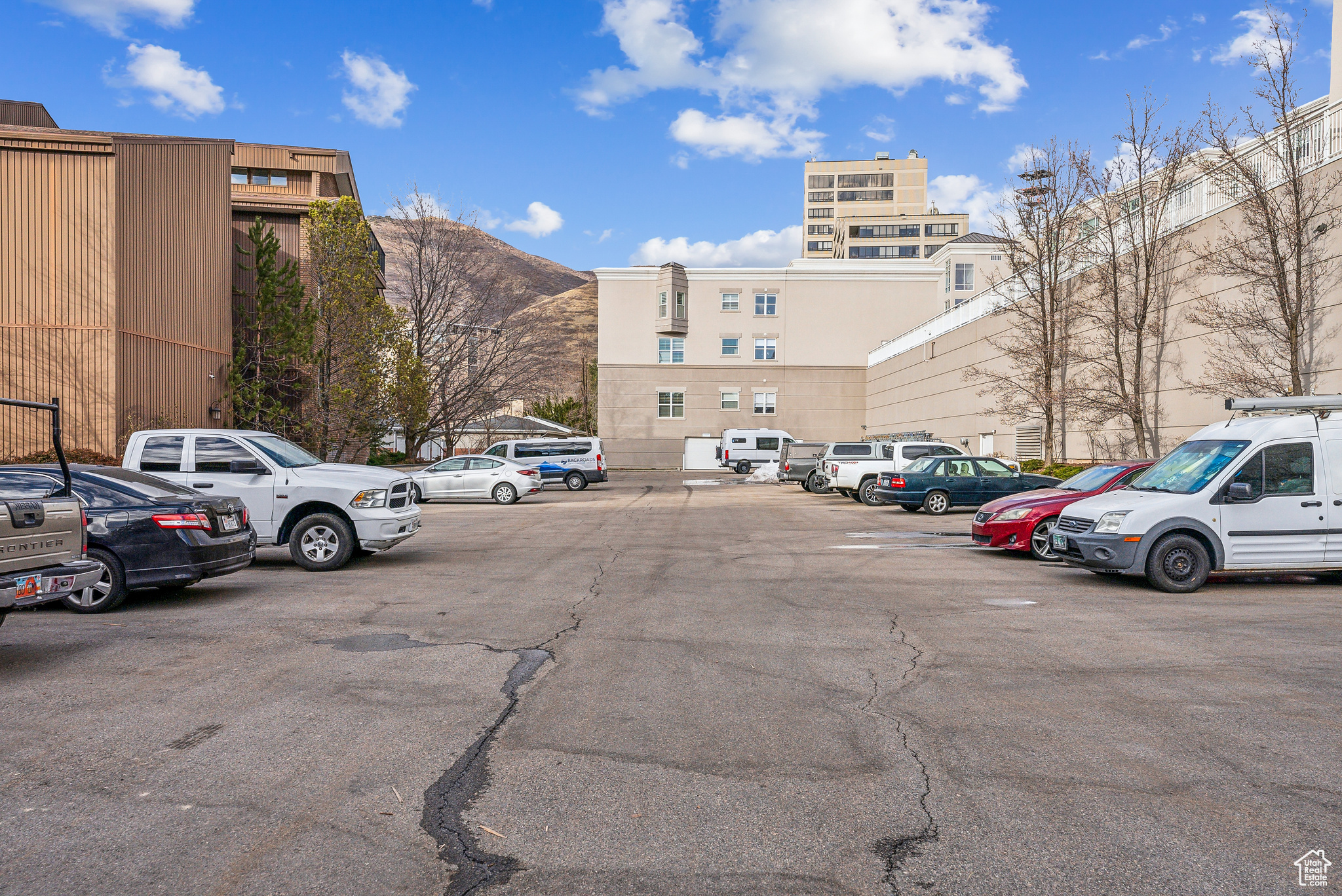 OAKWOOD GARDENS - Residential