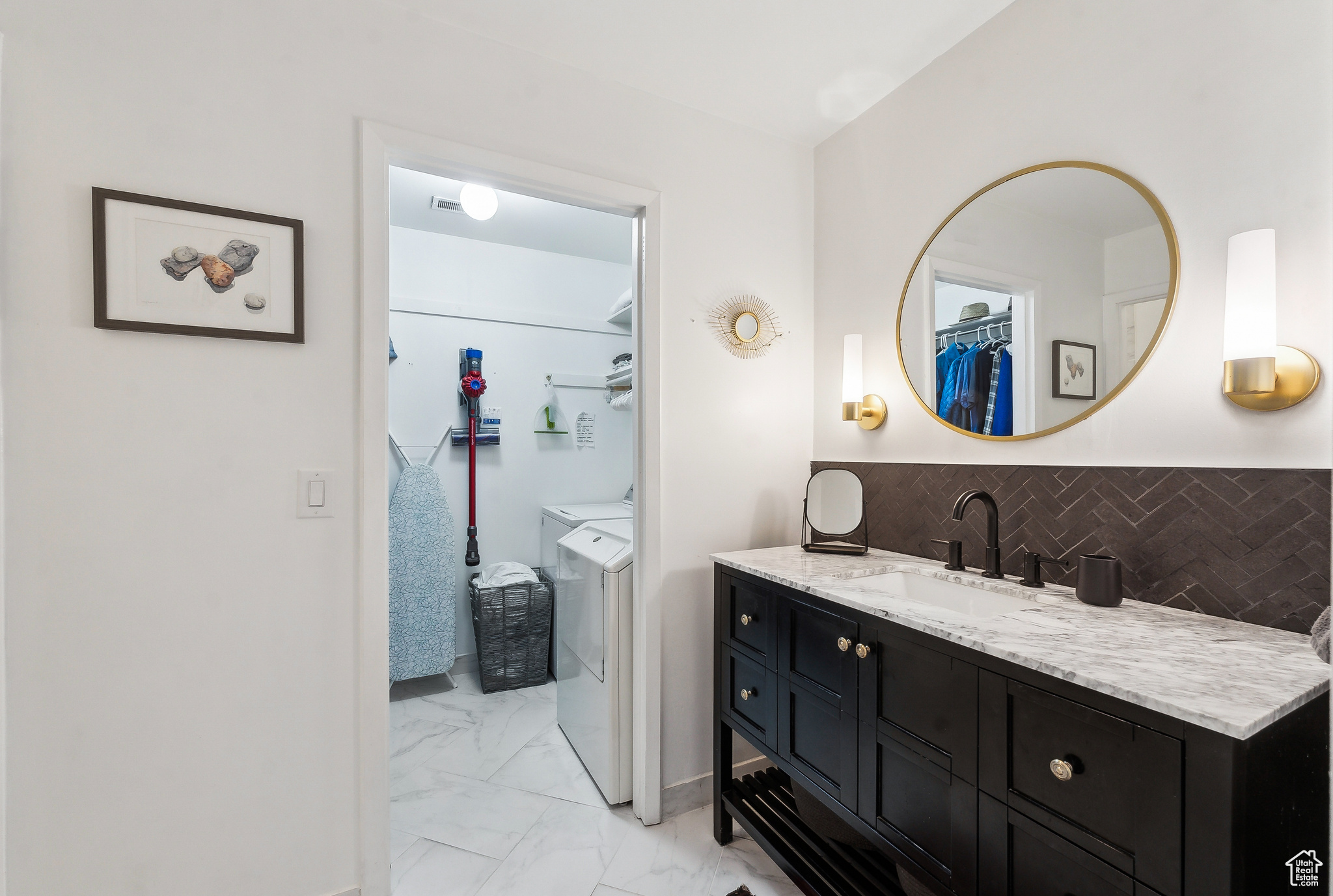 OAKWOOD GARDENS - Residential