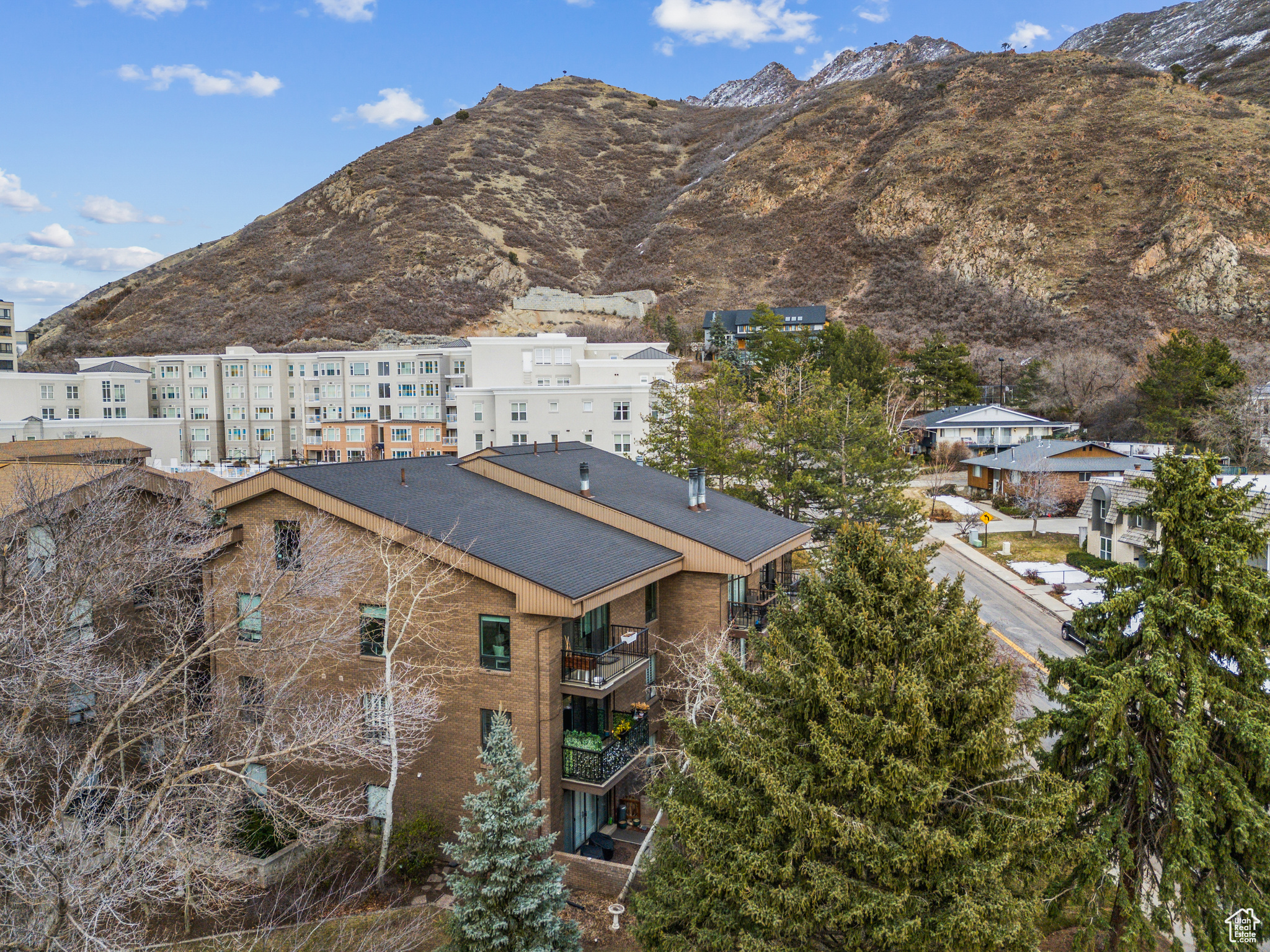 OAKWOOD GARDENS - Residential