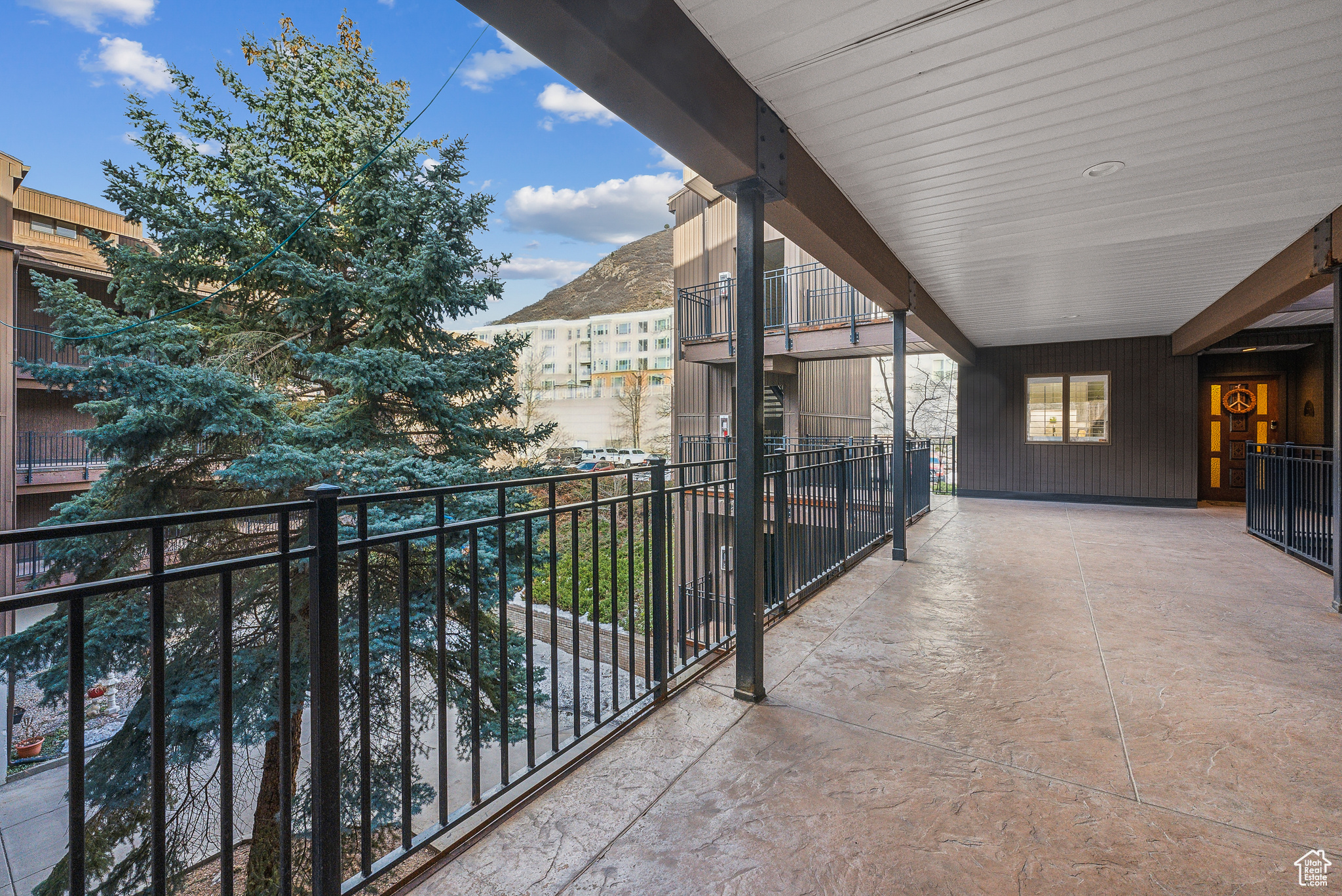 OAKWOOD GARDENS - Residential