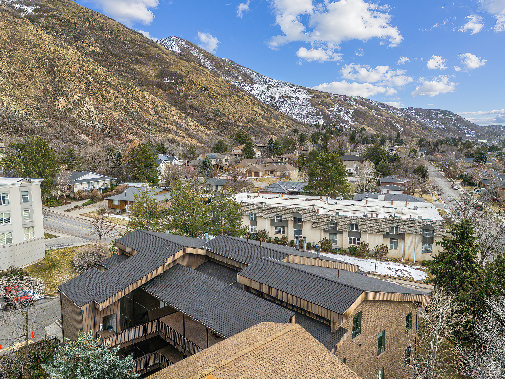 OAKWOOD GARDENS - Residential